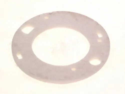 Runde, flache Dichtung aus hellem Material mit mehreren Öffnungen, möglicherweise für einen Gasbrenner, gekennzeichnet als Bosch.